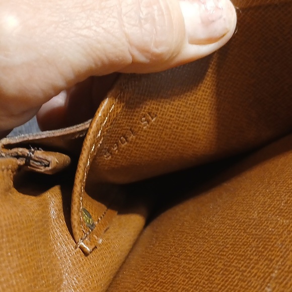 Louis Vuitton Monogram Crossbody Bag - Picture 11 of 14